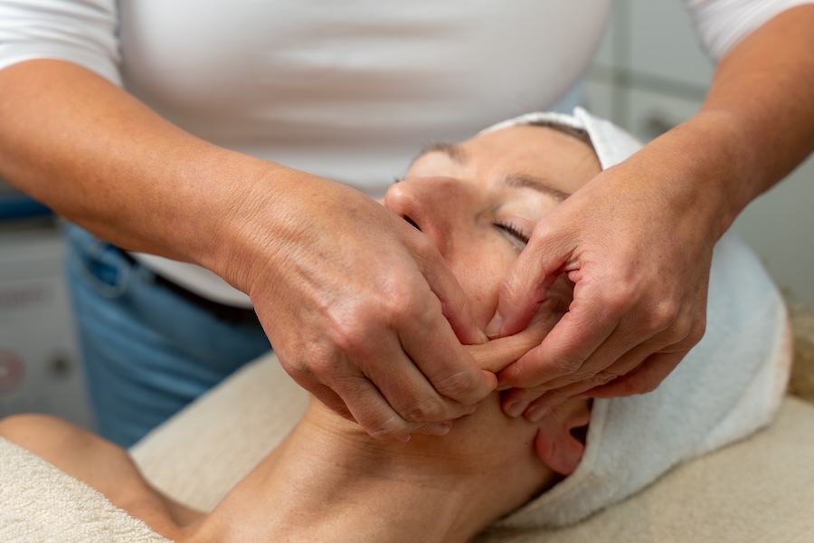 bindweefselmassage natuurlijke facelift Kampen